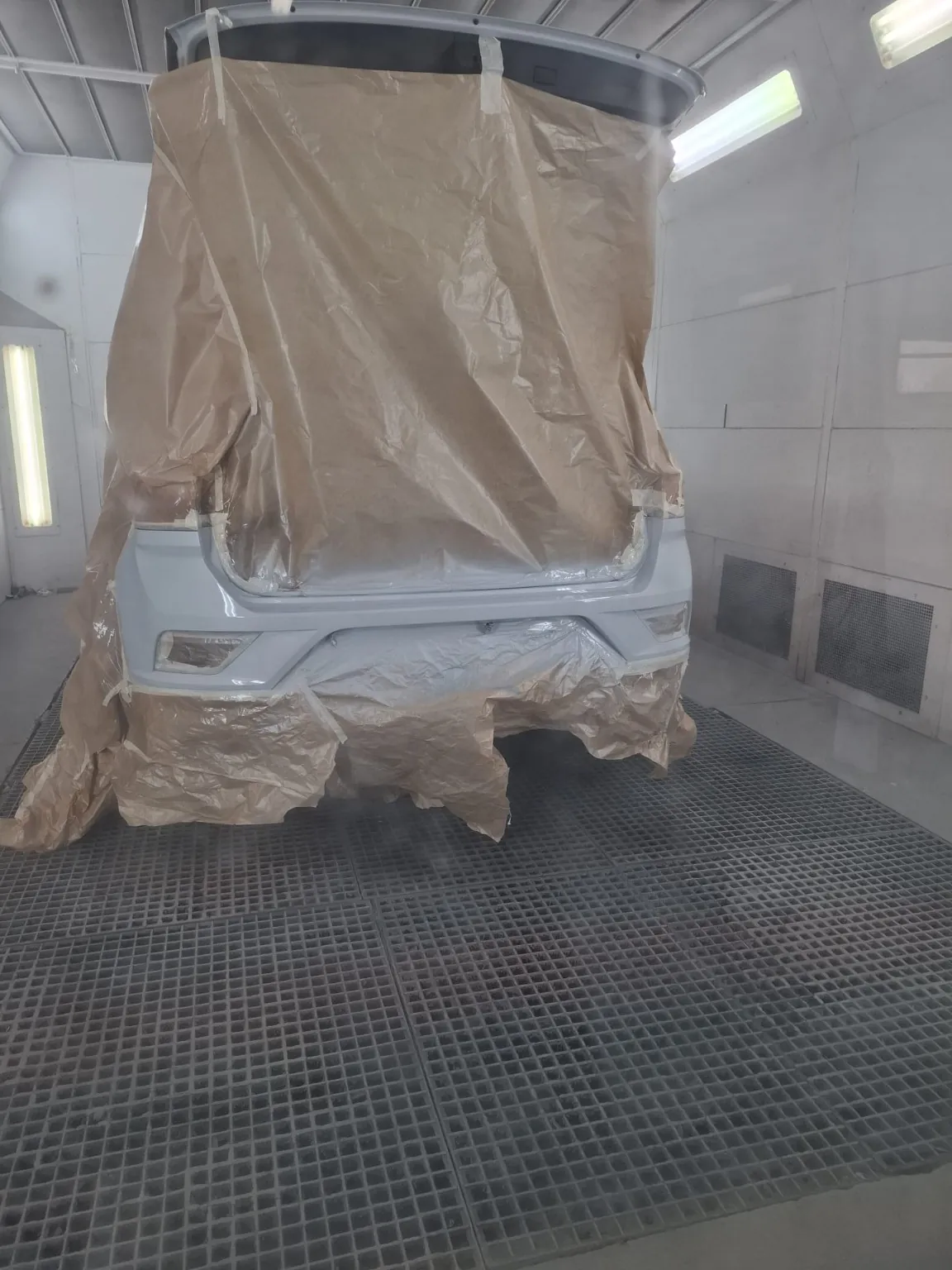 Peinture automobile chez BMTPI à Brive-la-Gaillarde